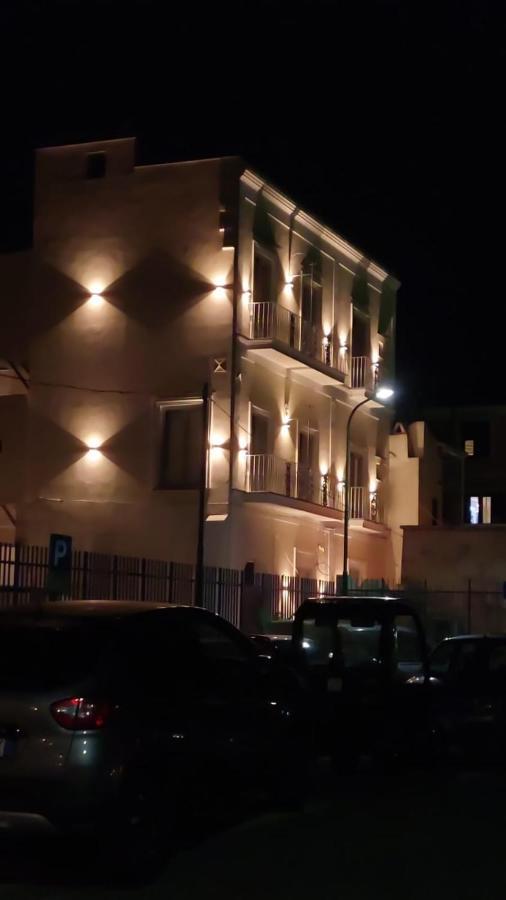 Отель Palazzo Palumbo Прочида Экстерьер фото